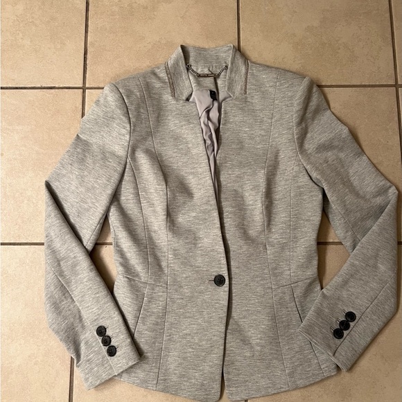 White House Black Market Chain Detail Blazer - Picture 5 of 10